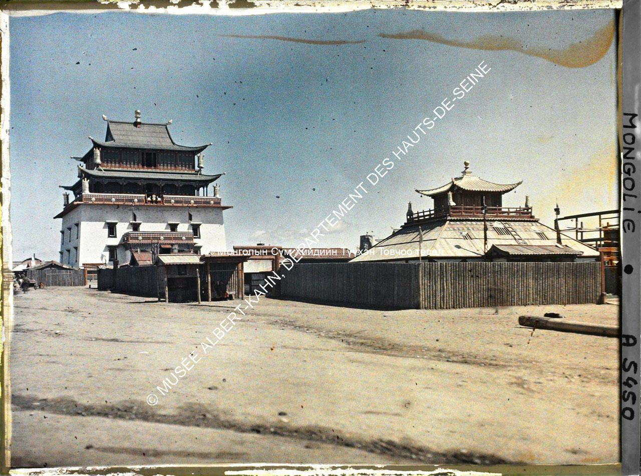 Janraiseg temple and Lamrim datsan. Musée Albert-Kahn. A5450. Photo by Stéphane Passet, July 1913